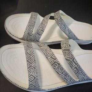 Crocs Strappy Slide Sandles Womens Size 9